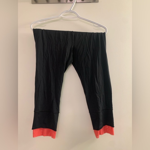 Lululemon tights - Picture 3 of 4